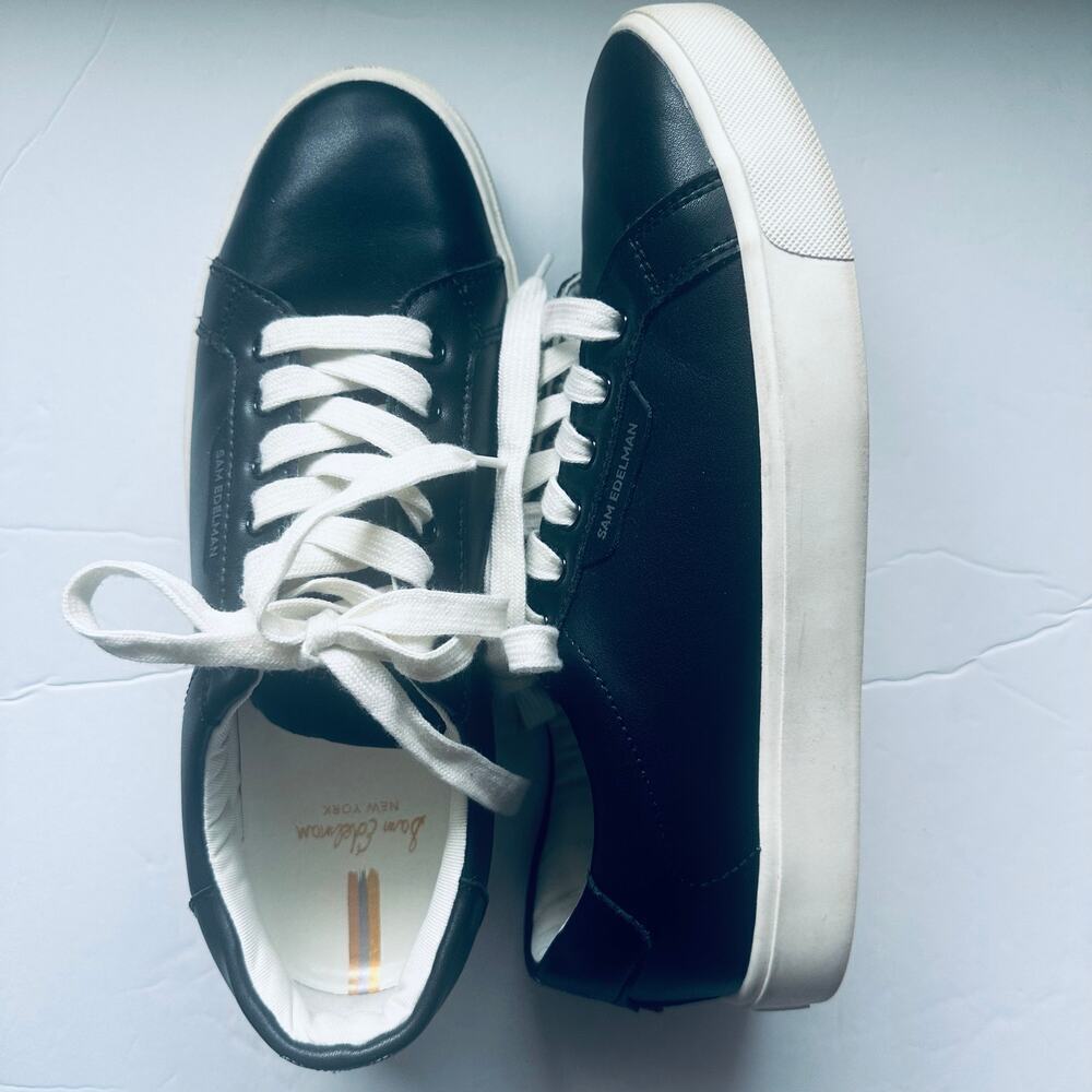 **CLOSET CLEAR OUT** Sam Edelman Ethyl Low Top Sneaker - 9 - Picture 9 of 10